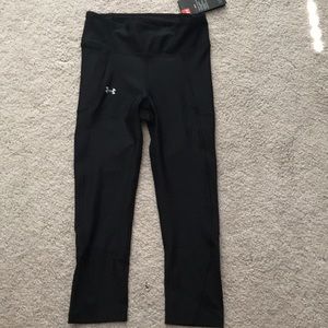 Women’s crop compression workout pants